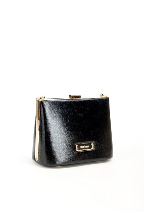 Kuferek z delikatnym połyskiem