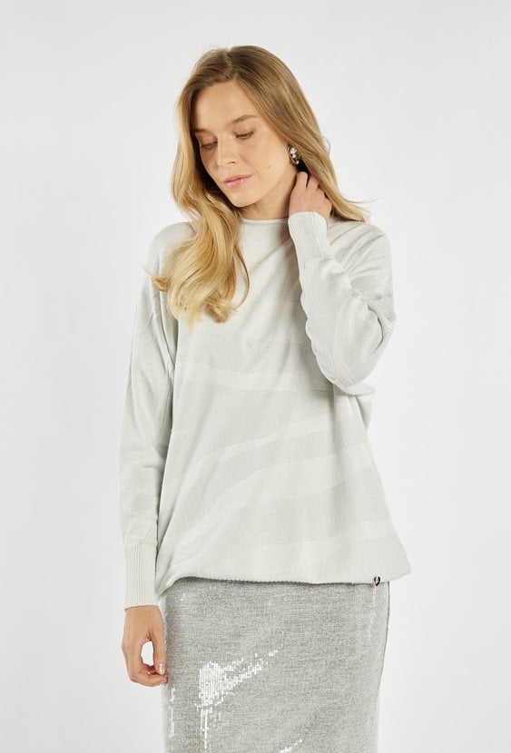 Sweter z delikatnym połyskiem