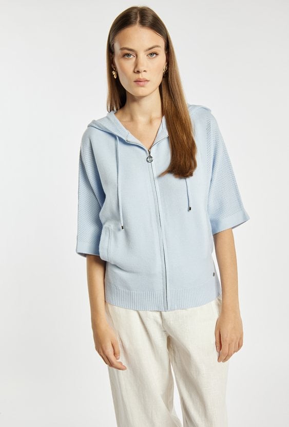 Sweter damski z kapturem