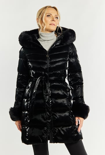 Płaszcz damski z pikowaniem