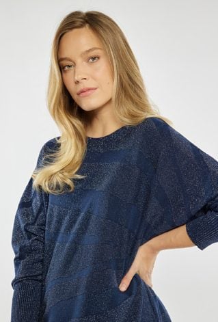 Sweter z delikatnym połyskiem