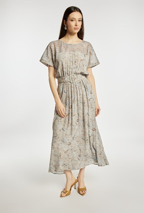 Sukienka midi z paskiem