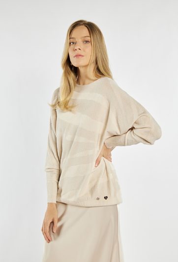 Sweter z delikatnym połyskiem