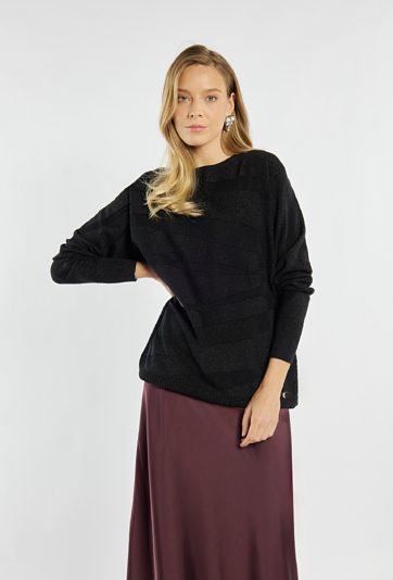 Sweter z delikatnym połyskiem