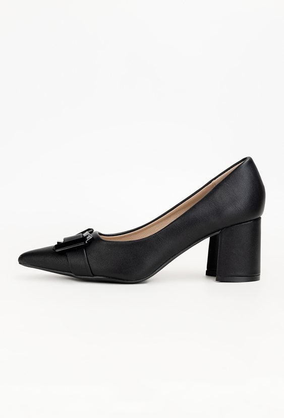 Czarne czółenka z ozdobną klamrą FALLA