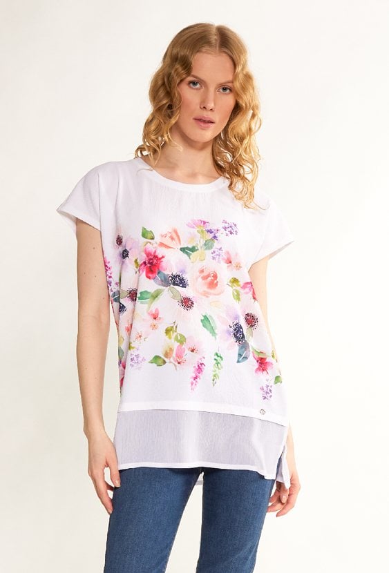 Kwiecista bluzka z łączonych materiałów