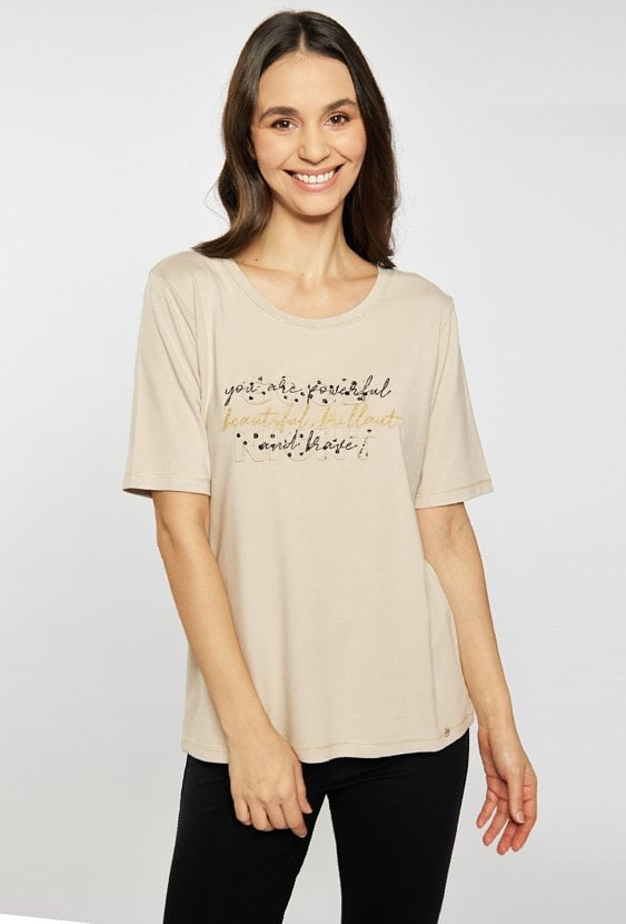 Wiskozowa góra od piżamy