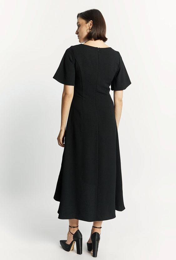 Sukienka damska z falbaną