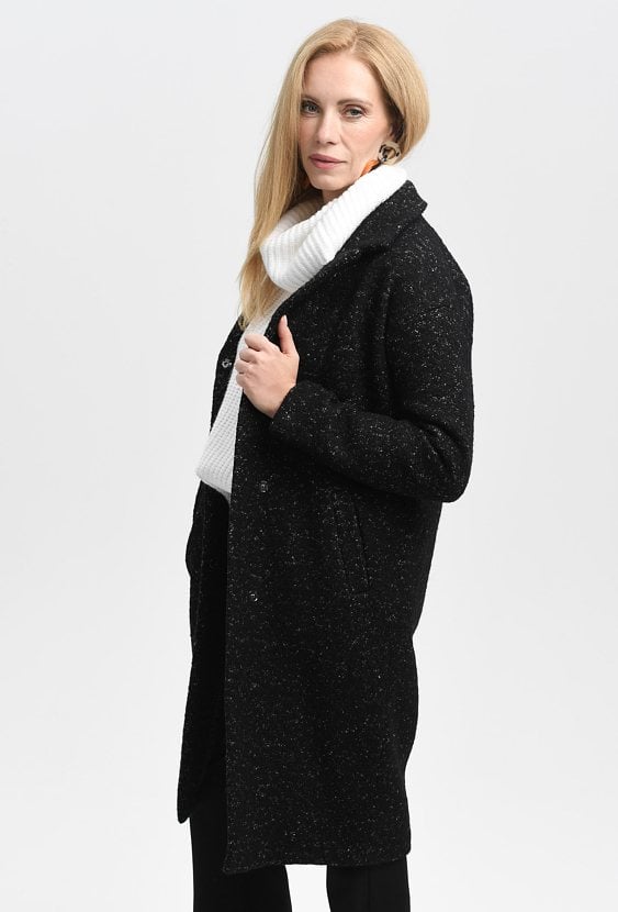 Płaszcz o prostym fasonie nakrapiany białą nicią