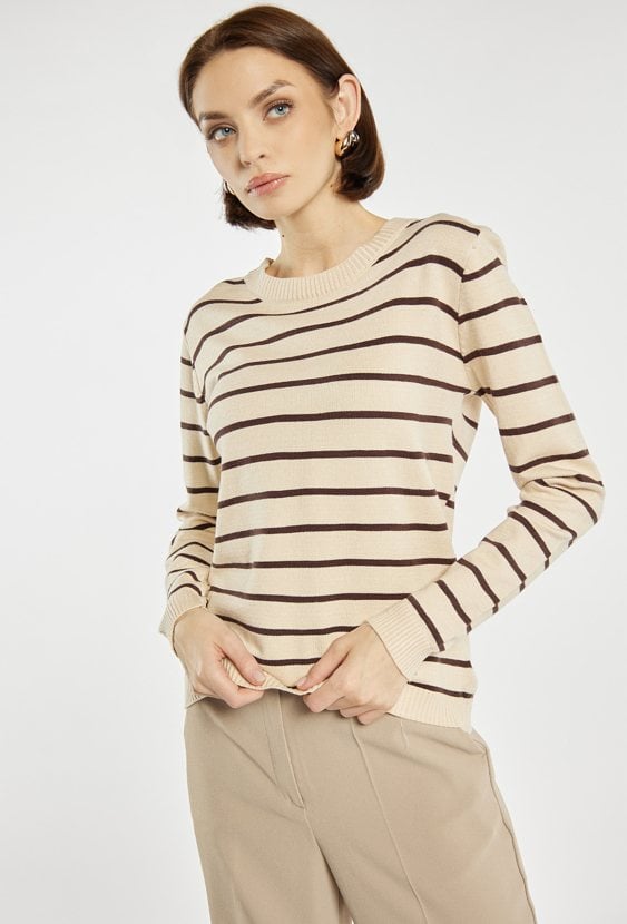 Sweter w paski