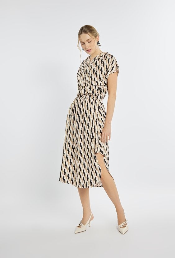 Sukienka z kapturem