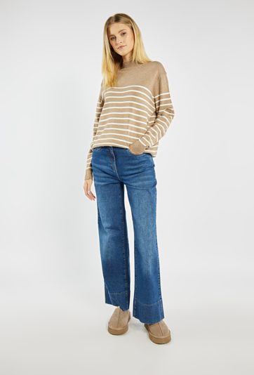 Sweter w paski