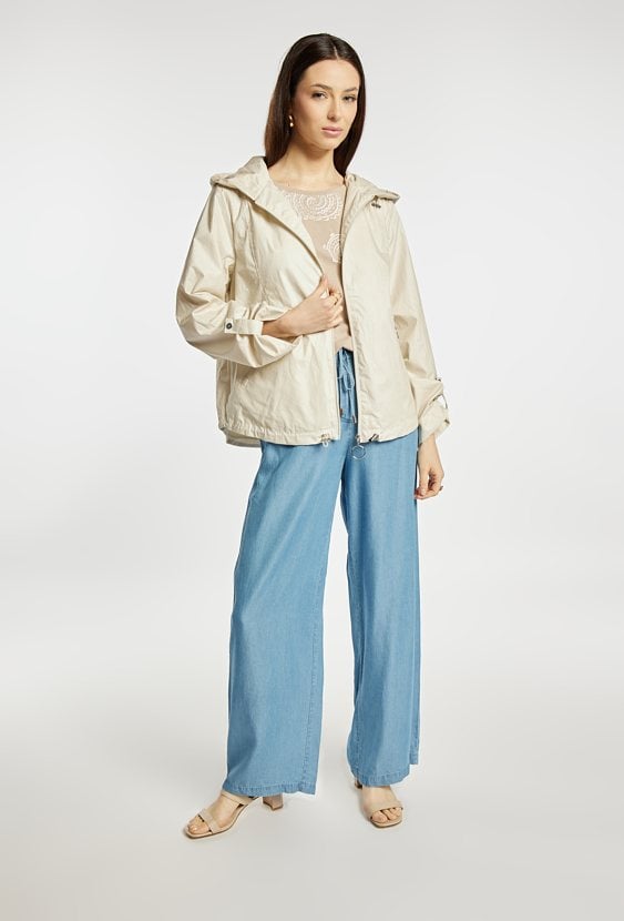 Lekka kurtka z kapturem