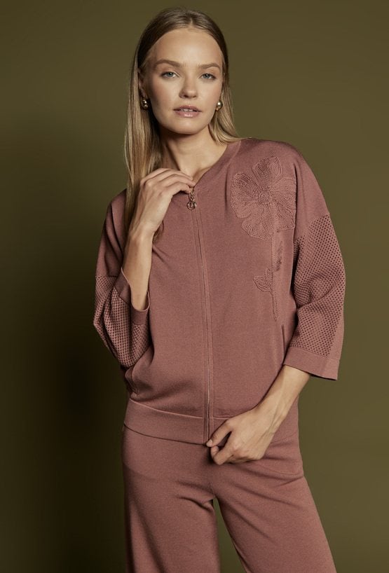 Sweter z wzorem