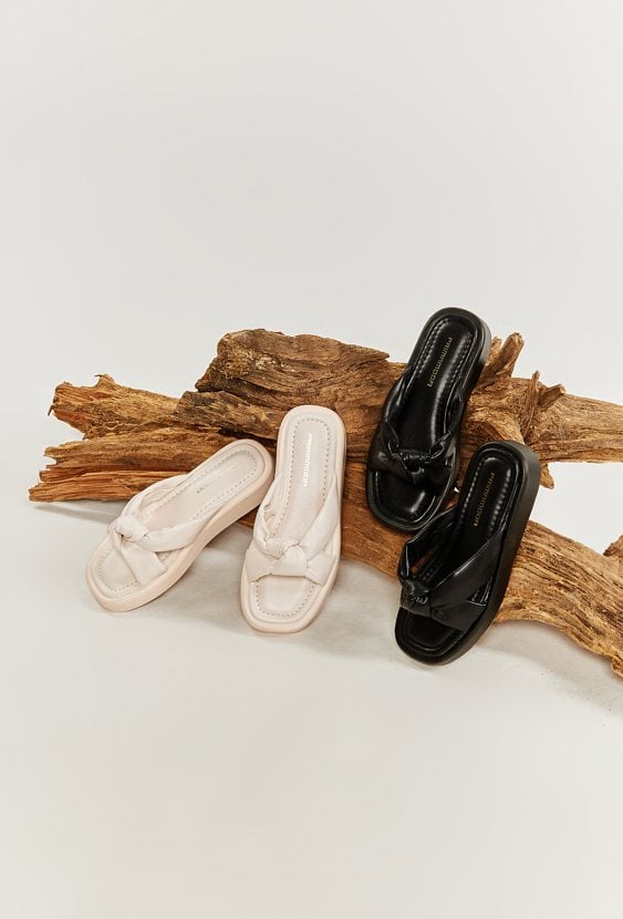 Czarne klapki ANCELO