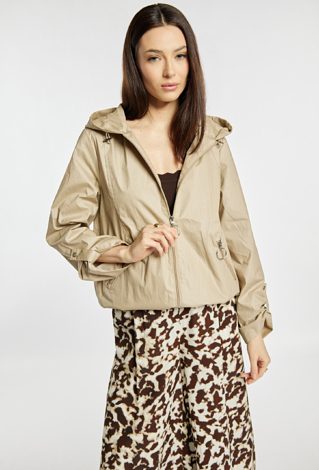 Lekka kurtka z kapturem