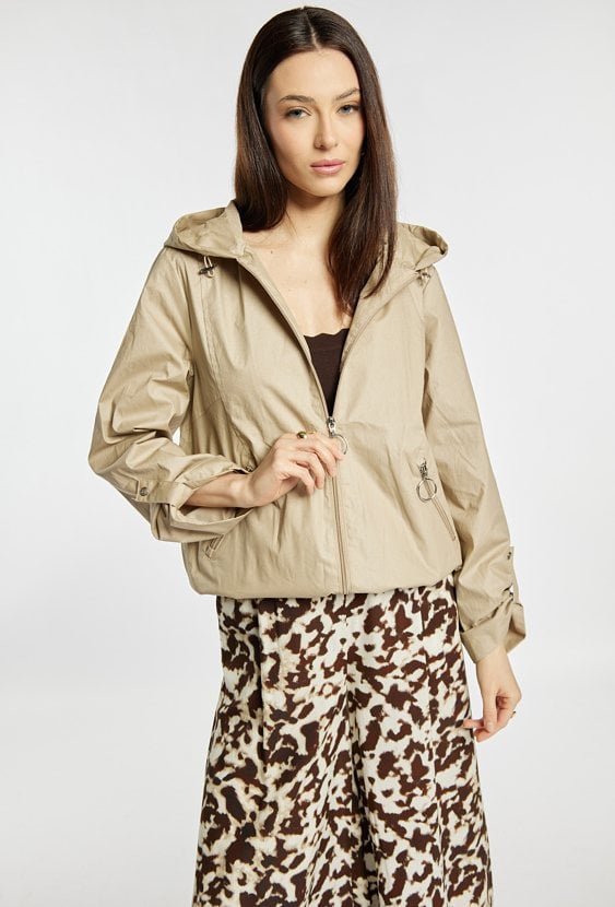 Lekka kurtka z kapturem