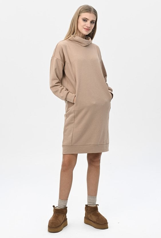 Bawełniana dresowa sukienka damska z golfem