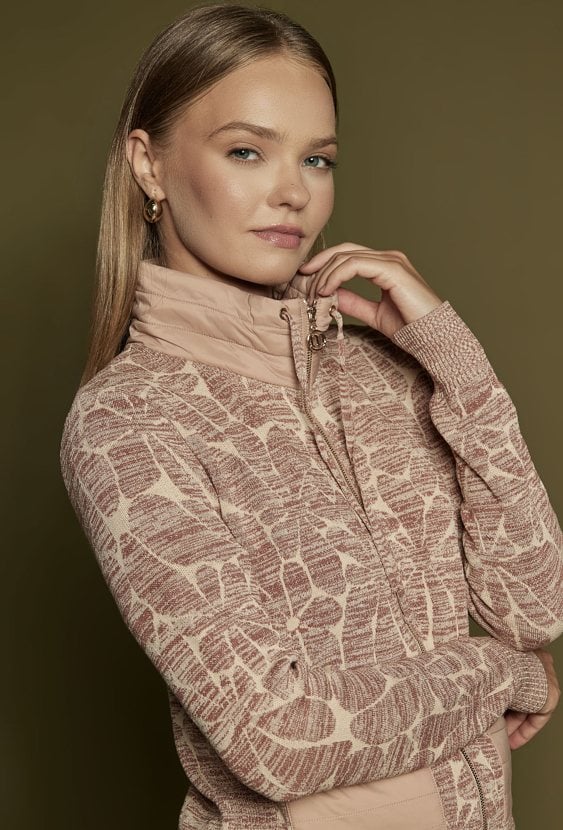 Wzorzysty rozpinany sweter