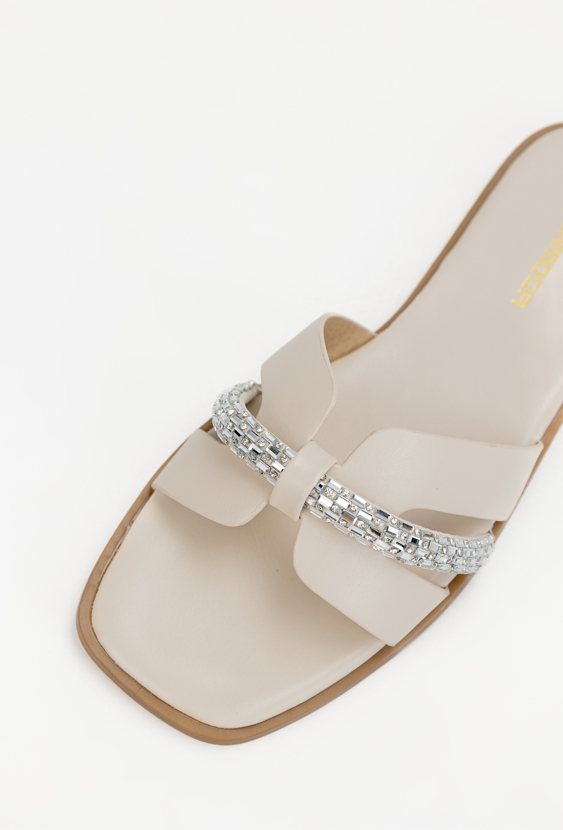 Beżowe klapki z ozdobnym paskiem NITIO