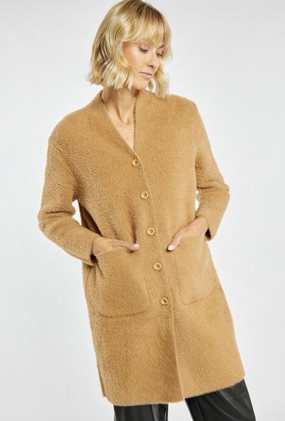 Dłuższy, rozpinany sweter