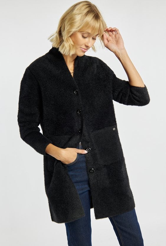 Dłuższy, rozpinany sweter