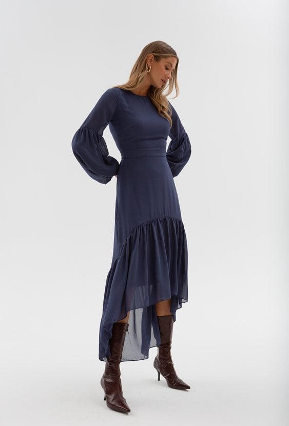 Granatowa zwiewna sukienka