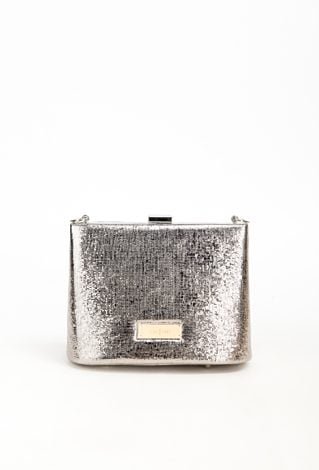 Kuferek z delikatnym połyskiem