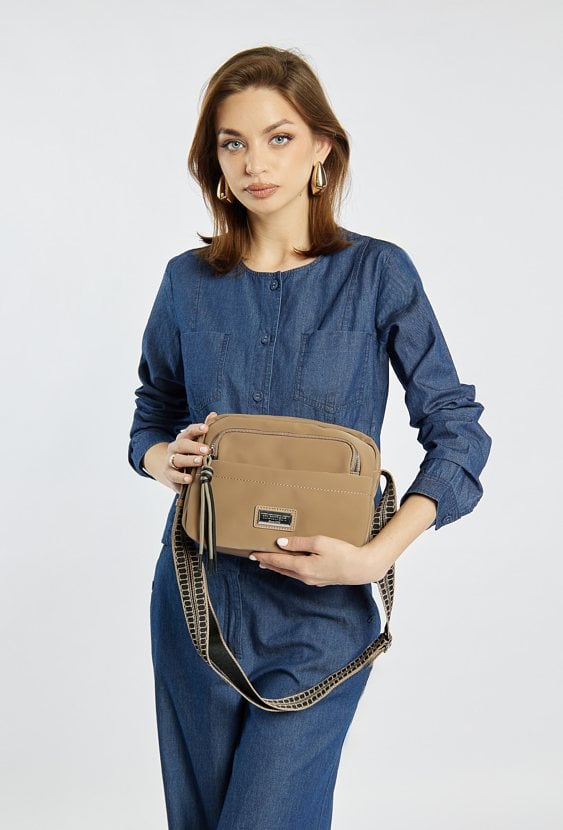 Torba damska zawieszona na pasku