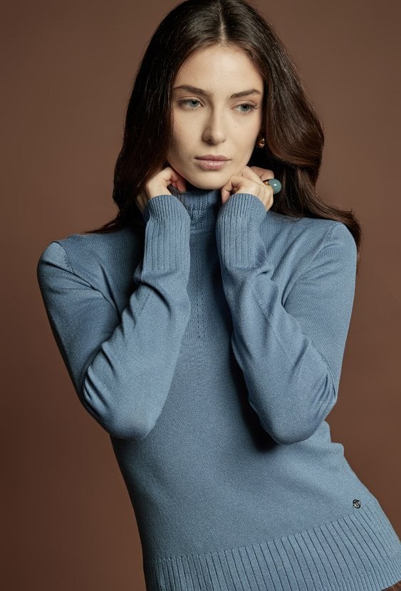 Sweter z golfem