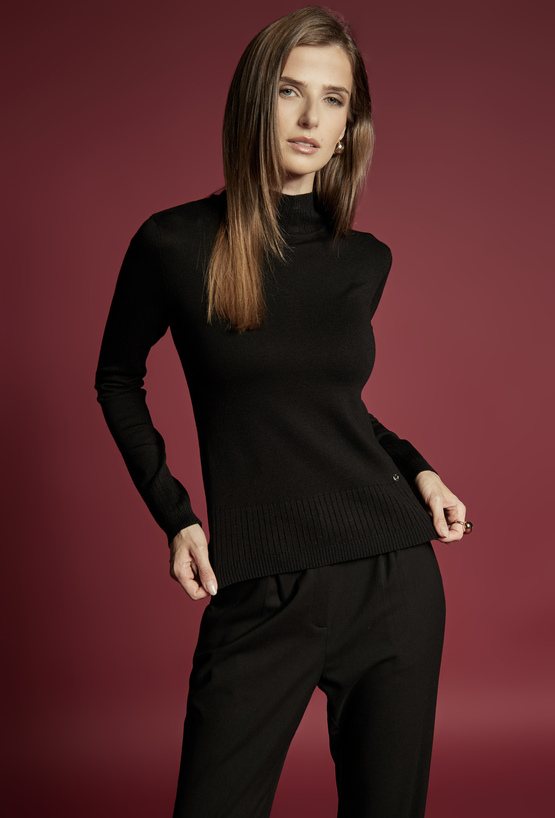 Sweter z golfem