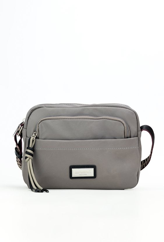 Torba damska zawieszona na pasku