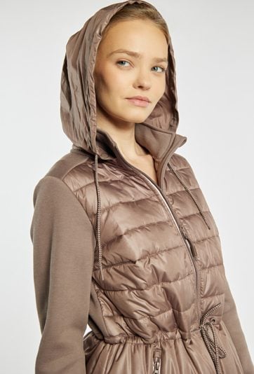 Sportowa kurtka ze ściągaczem