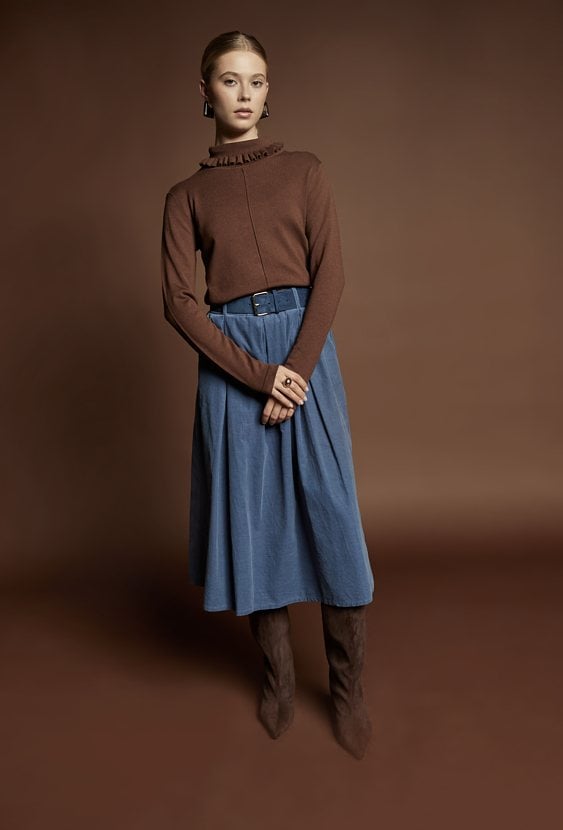 Sweter z ozdobnym golfem