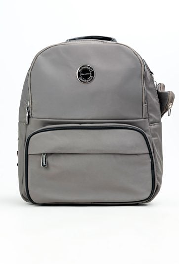 Damski plecak z regulowanymi paskami