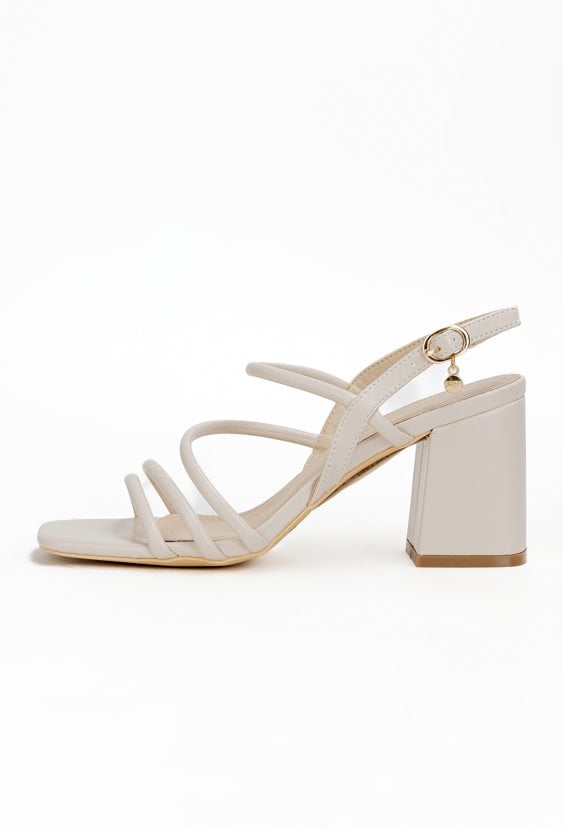 Jasno beżowe sandały ISERIA