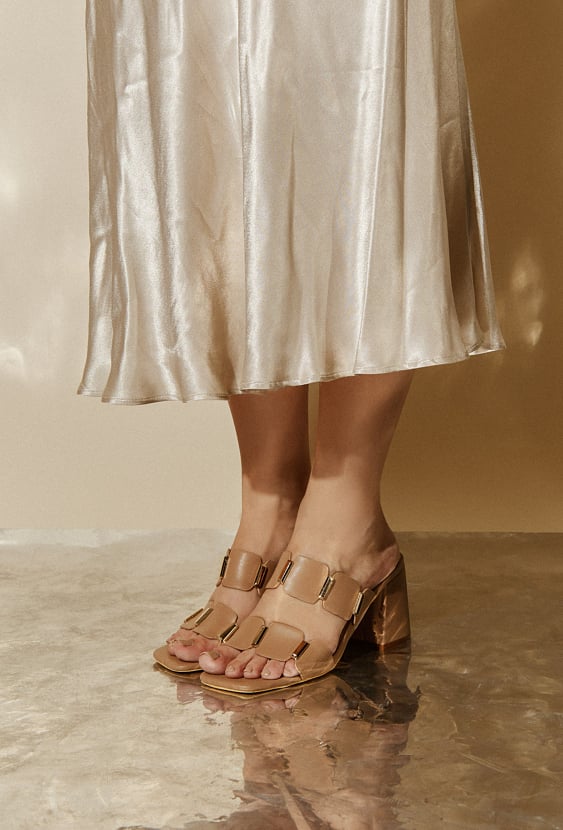 Beżowe klapki VITANA