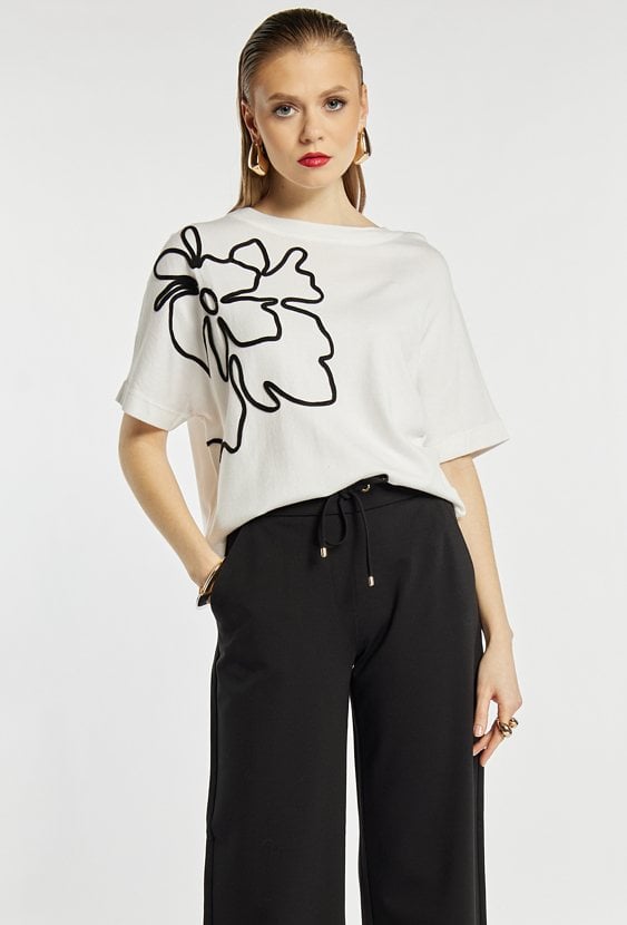 Sweter damski z haftem