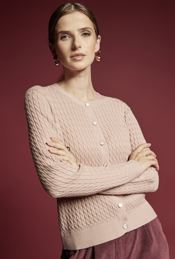 Dopasowany sweter damski