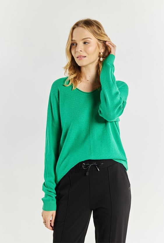 Sweter damski o luźnym fasonie