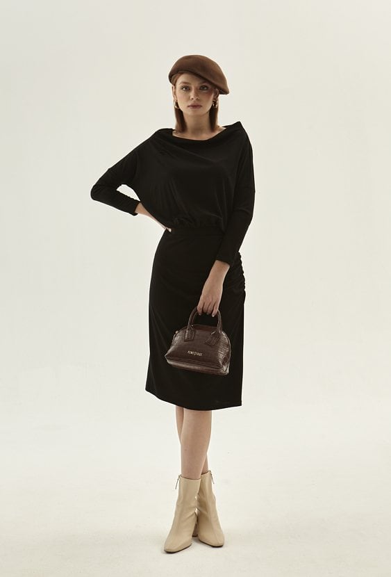 Sukienka z rękawami typu batman