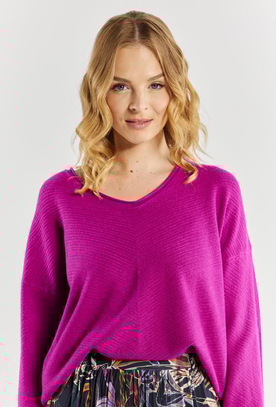 Sweter damski o luźnym fasonie