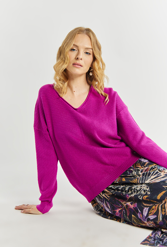 Sweter damski o luźnym fasonie