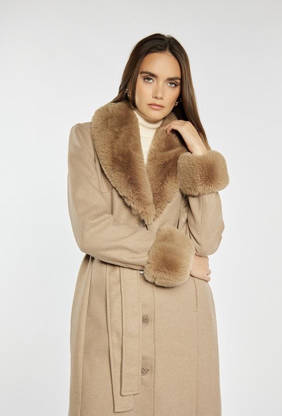 Elegancki płaszcz z wiązaniem