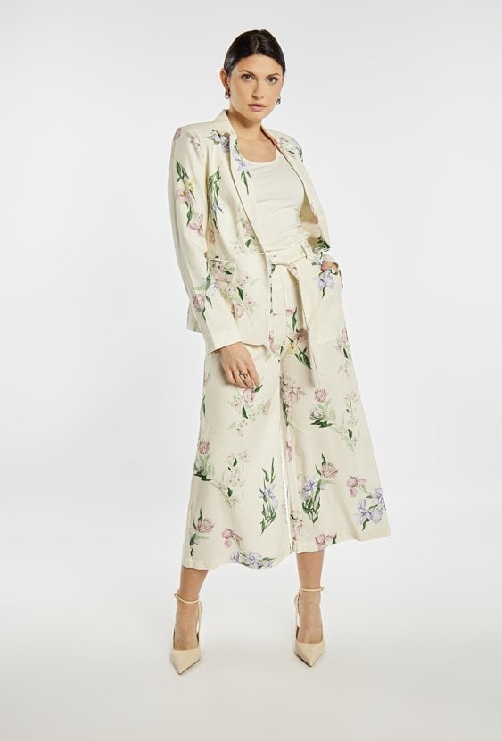 Spodnie z kwiatowym wzorem