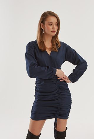 Mini sukienka w granatowym kolorze