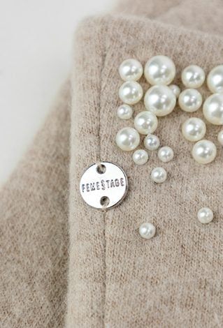Eleganckie rękawiczki z perłami i kaszmirem