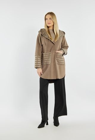 Płaszcz z kapturem