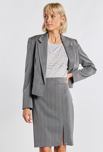 Klasyczna spódnica damska