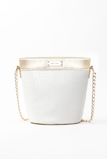 Lakierowy kuferek damski